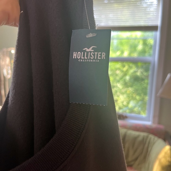 Hollister Brand new with tags crewneck graphic sweater with mushrooms - Picture 5 of 6